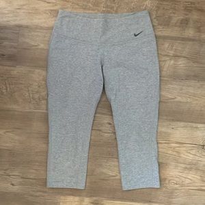 Womens Grey Dri-fit Nike Capri Leggings Size Small
